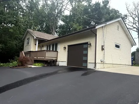 209 Rivers Drive Lake Bluff IL 60044