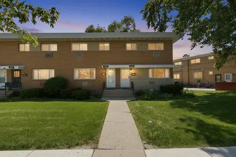 8663 Gregory Lane Des Plaines IL 60016