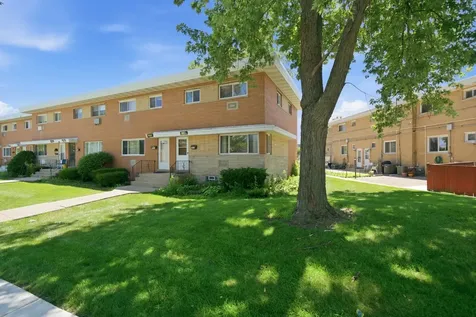 8663 Gregory Lane Des Plaines IL 60016