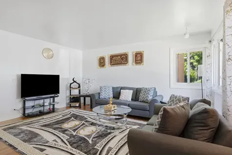 8663 Gregory Lane Des Plaines IL 60016