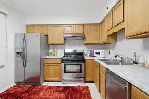 8663 Gregory Lane Des Plaines IL 60016