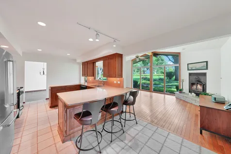 22W333 Glen Park Road Glen Ellyn IL 60137