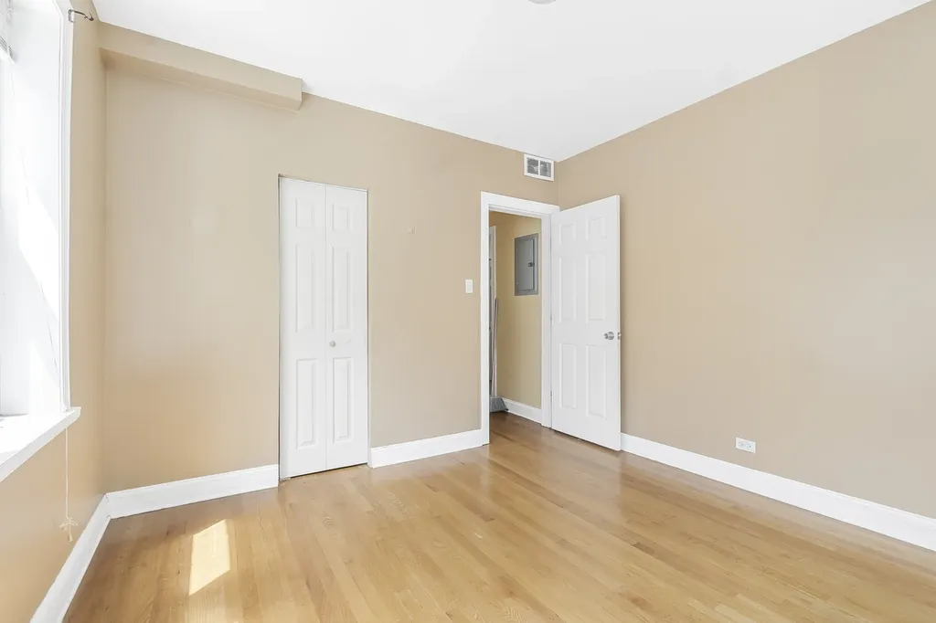 1747 West Pratt Boulevard Chicago IL 60626