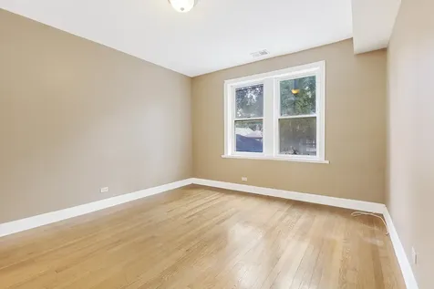 1747 West Pratt Boulevard Chicago IL 60626