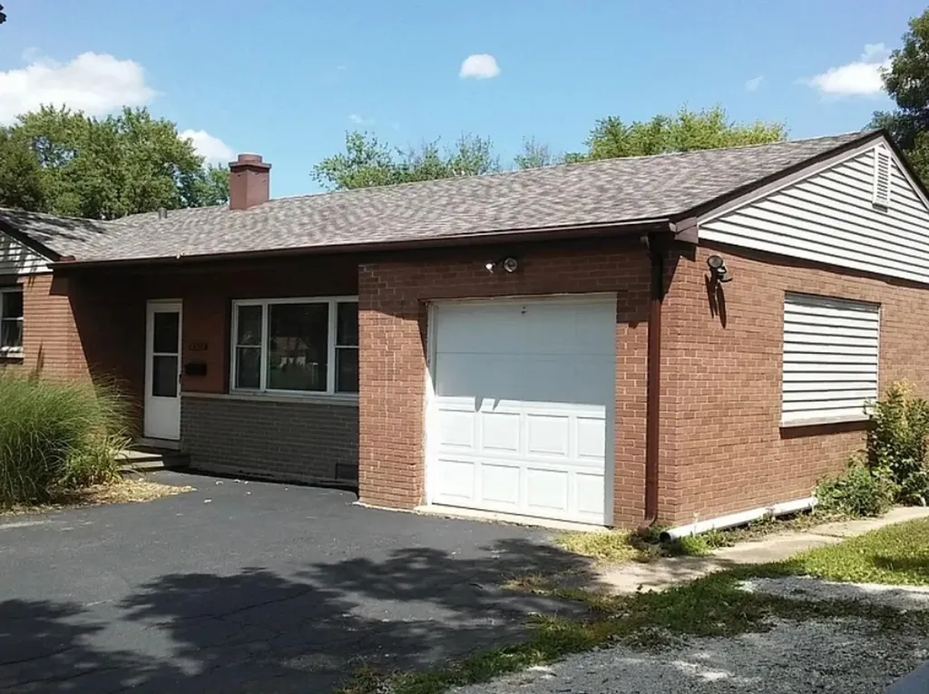 6321 Dunham Road Downers Grove IL 60516