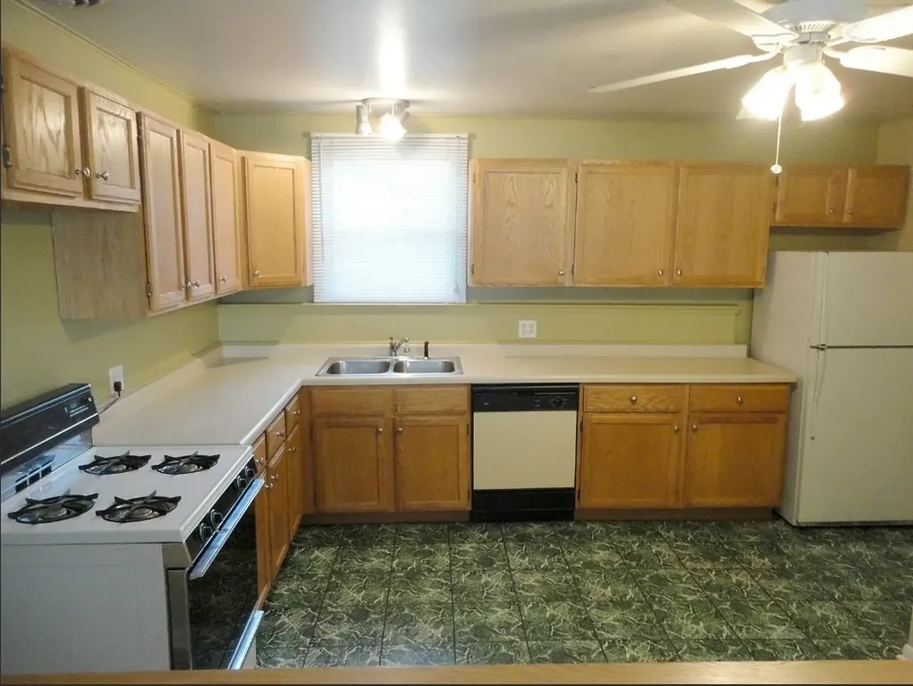 6321 Dunham Road Downers Grove IL 60516