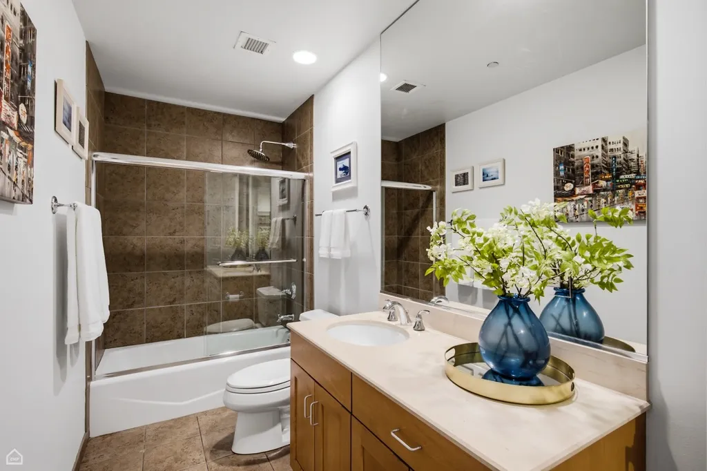 333 North Canal Street Chicago IL 60606