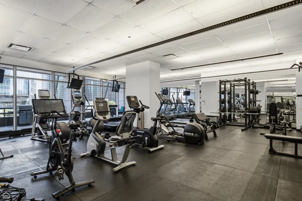 333 North Canal Street Chicago IL 60606