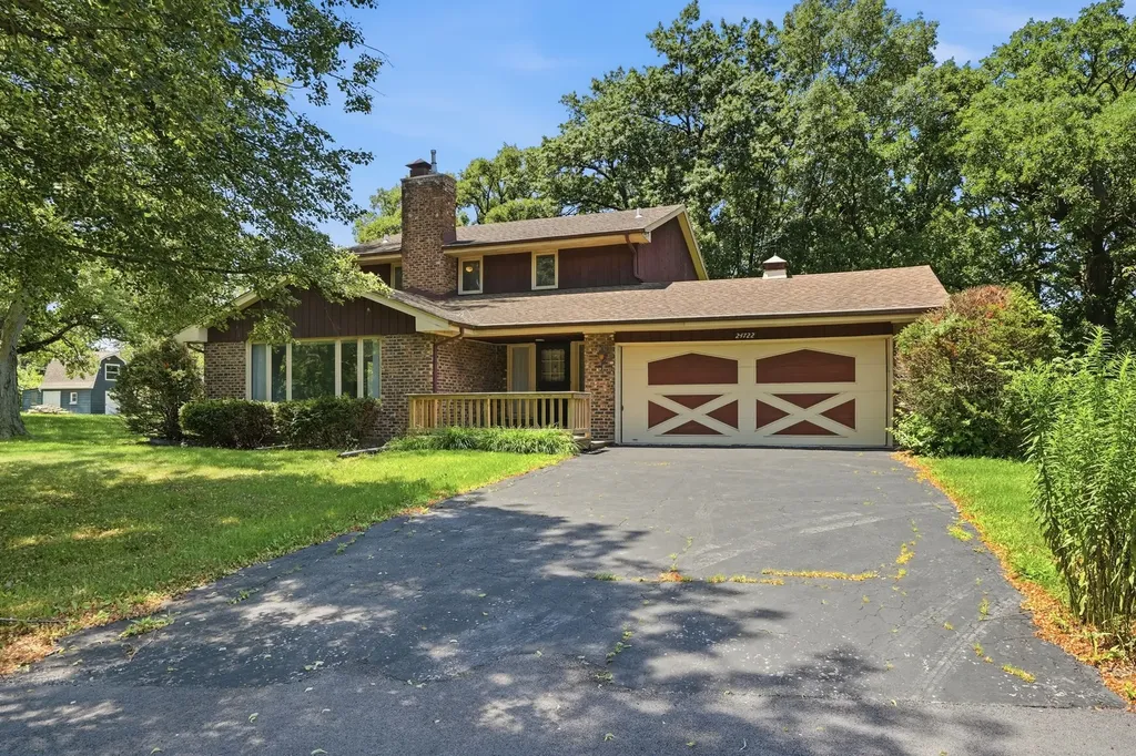 24722 South Oak Lane Crete IL 60417