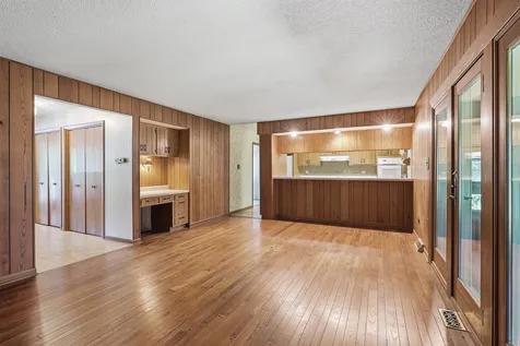 24722 South Oak Lane Crete IL 60417