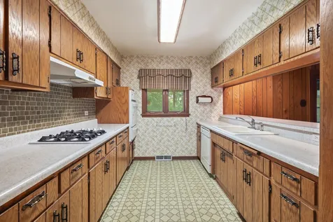 24722 South Oak Lane Crete IL 60417