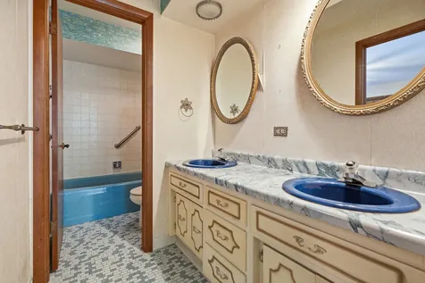 24722 South Oak Lane Crete IL 60417