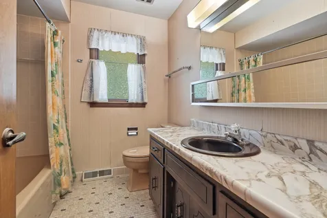 24722 South Oak Lane Crete IL 60417