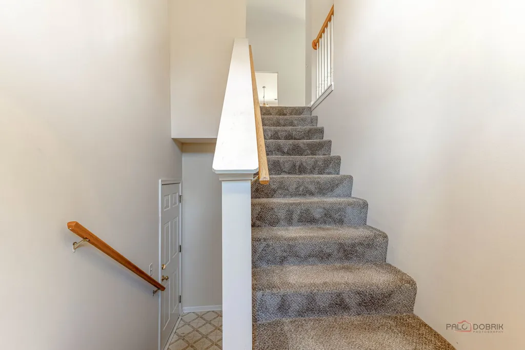 24852 West Gates Lane Plainfield IL 60585