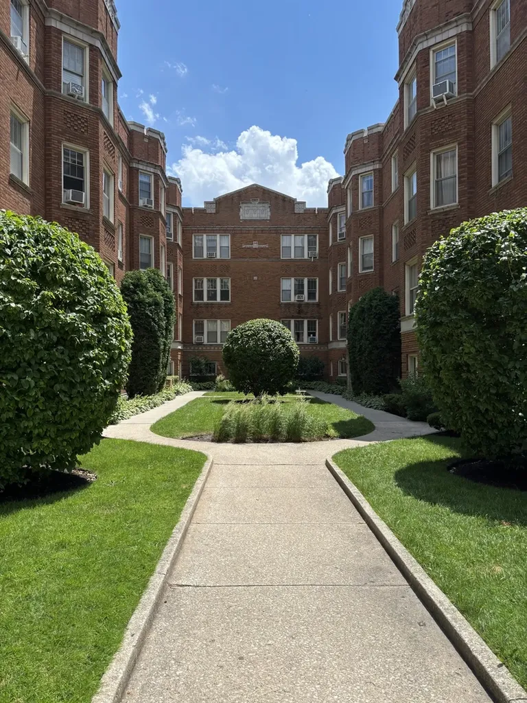 607 Washington Boulevard Oak Park IL 60302