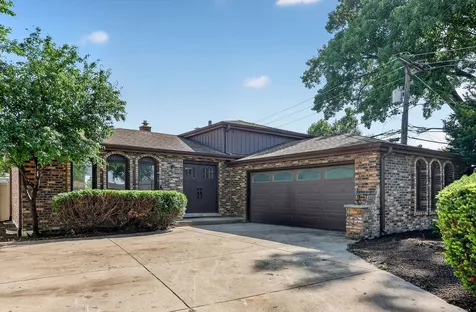 216 West Kimbell Avenue Elmhurst IL 60126