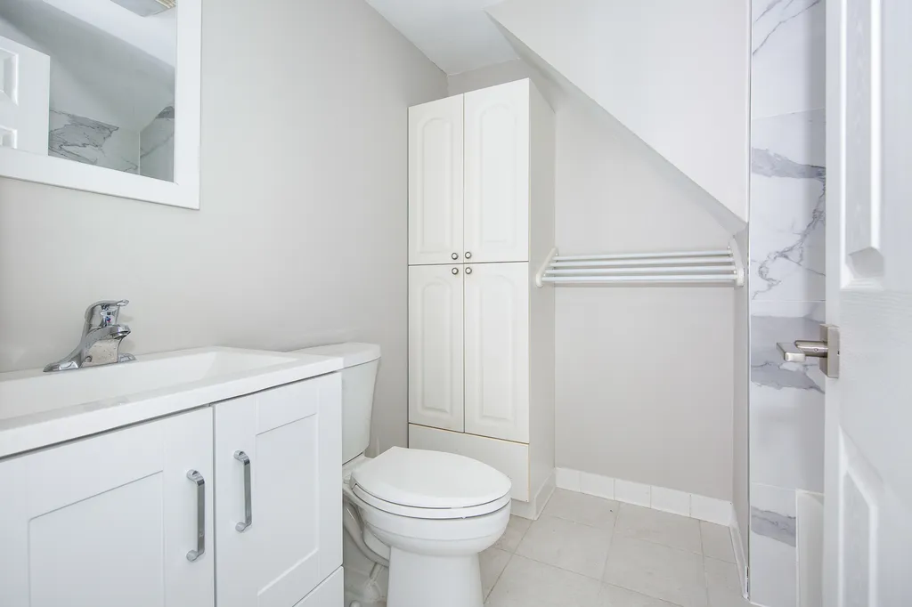 22W549 Emerson Avenue Glen Ellyn IL 60137