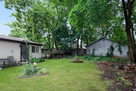 22W549 Emerson Avenue Glen Ellyn IL 60137