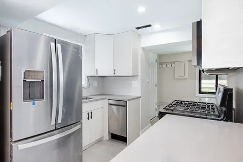 22W549 Emerson Avenue Glen Ellyn IL 60137