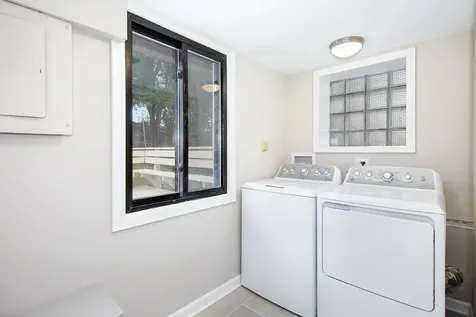 22W549 Emerson Avenue Glen Ellyn IL 60137
