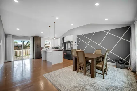 10324 South 81st Avenue Palos Hills IL 60465