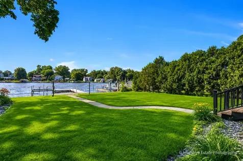 1925 North Woodlawn Park Avenue Mchenry IL 60051