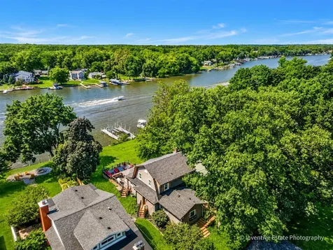 1925 North Woodlawn Park Avenue Mchenry IL 60051