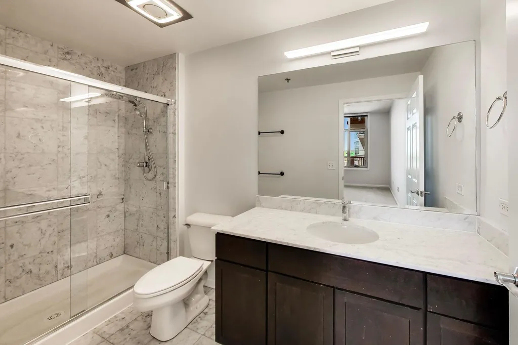 1134 West Granville Avenue Chicago IL 60660