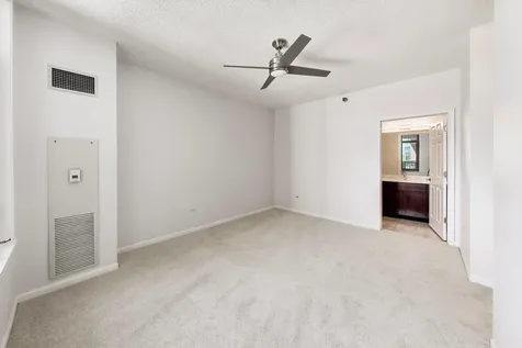 1134 West Granville Avenue Chicago IL 60660