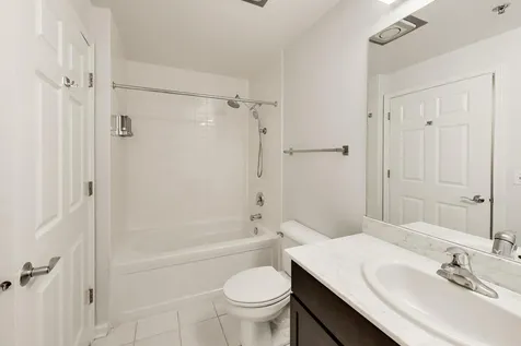 1134 West Granville Avenue Chicago IL 60660