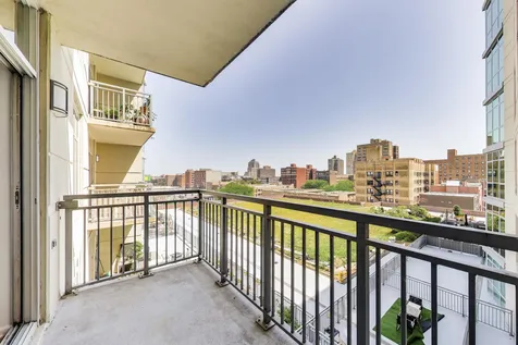 1134 West Granville Avenue Chicago IL 60660
