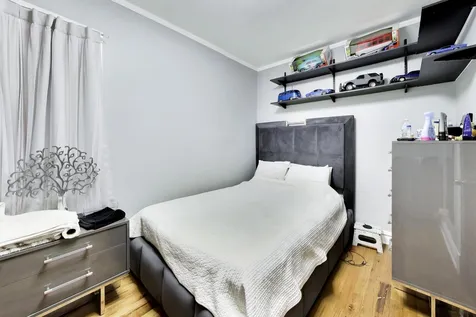 4542 North Long Avenue Chicago IL 60630