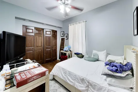 4542 North Long Avenue Chicago IL 60630