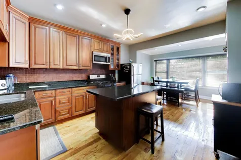 4542 North Long Avenue Chicago IL 60630