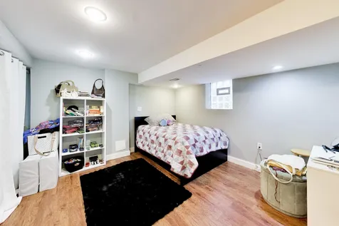 4542 North Long Avenue Chicago IL 60630