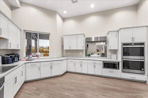 301 Westminster Court North Aurora IL 60542