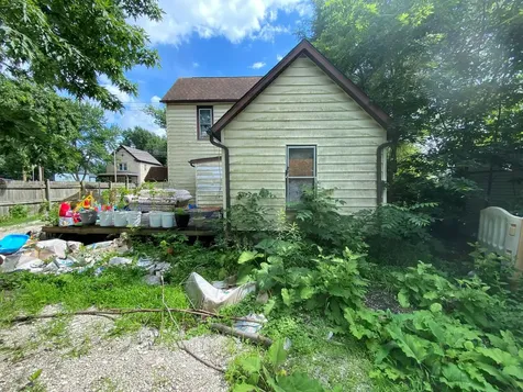 1413 West Oakland Avenue Bloomington IL 61701