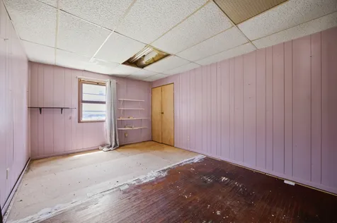 182 North Smith Street Aurora IL 60505