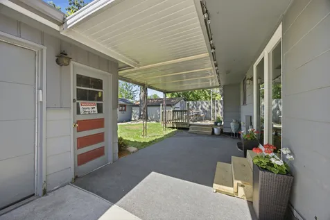 5609 Bellville Drive Rockford IL 61108