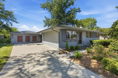 5609 Bellville Drive Rockford IL 61108