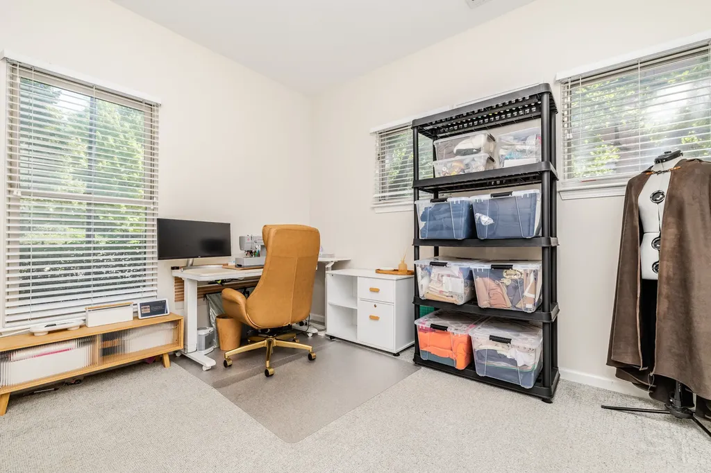 831 West 14th Place Chicago IL 60608
