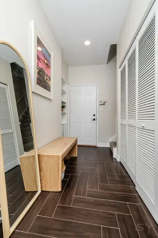 831 West 14th Place Chicago IL 60608
