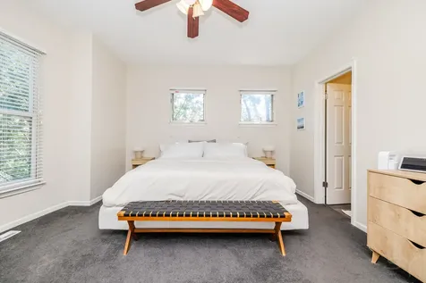 831 West 14th Place Chicago IL 60608