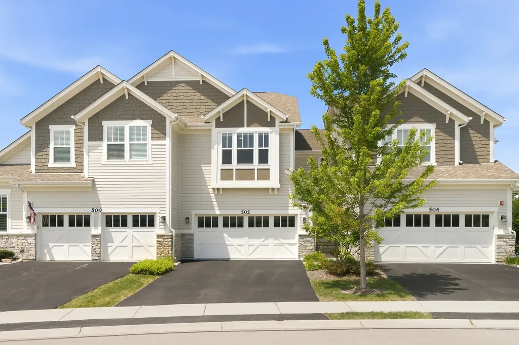 502 Peterson Court Barrington IL 60010