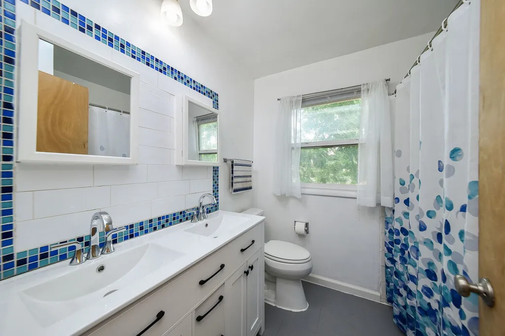 1521 Hillcrest Court Lombard IL 60148