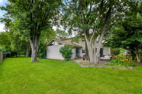 1521 Hillcrest Court Lombard IL 60148