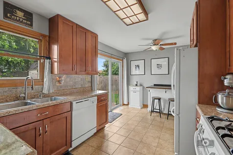7652 West Hickory Creek Drive Frankfort IL 60423