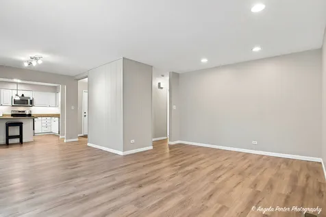 1403 Dairy Lane Mundelein IL 60060
