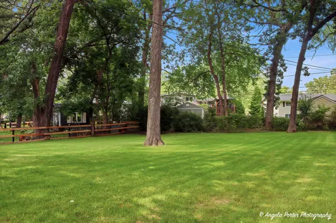 1403 Dairy Lane Mundelein IL 60060