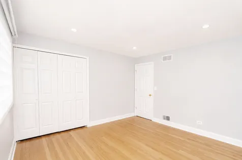 554 Patton Drive Buffalo Grove IL 60089
